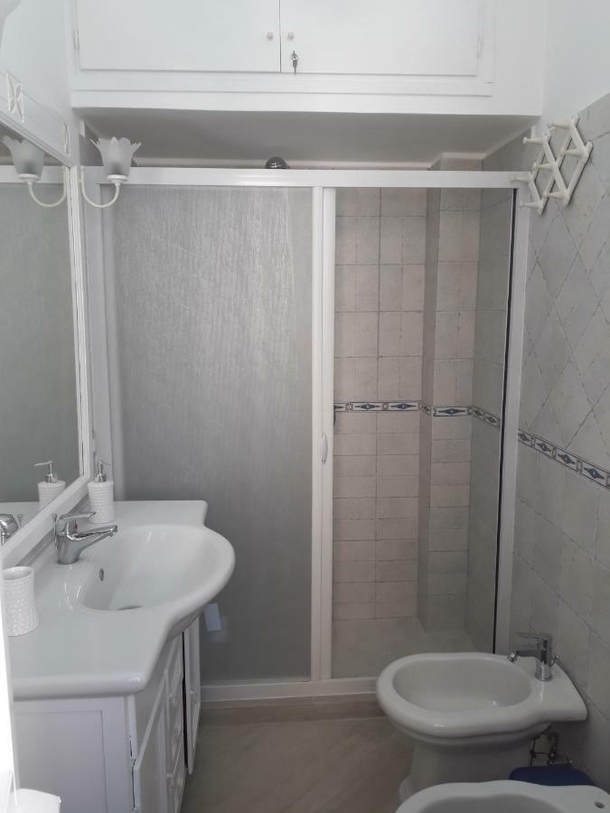 La Tana Nel Vicolo Apartment ซันตามารีเนลลา ภายนอก รูปภาพ